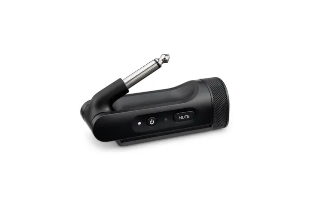 bose-wireless-1-4-instrument-transmitter-for-s1-pro-pa-system-black image 1
