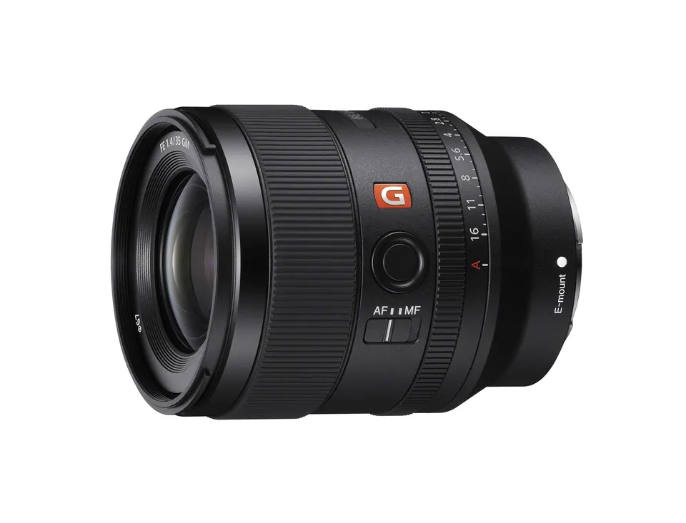 sony-fe-35mm-f-1-4-gm-full-frame-large-aperture-wide-angle-g-master-lens-e-mount image 1