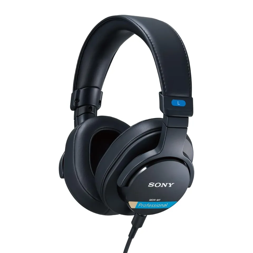 sony-mdr-m1-professional-reference-closed-monitor-headphones image 1