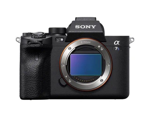 sony-alpha-7s-iii-full-frame-mirrorless-camera-body-ilce-7sm3-12-1mp-bsi-sensor- image 1