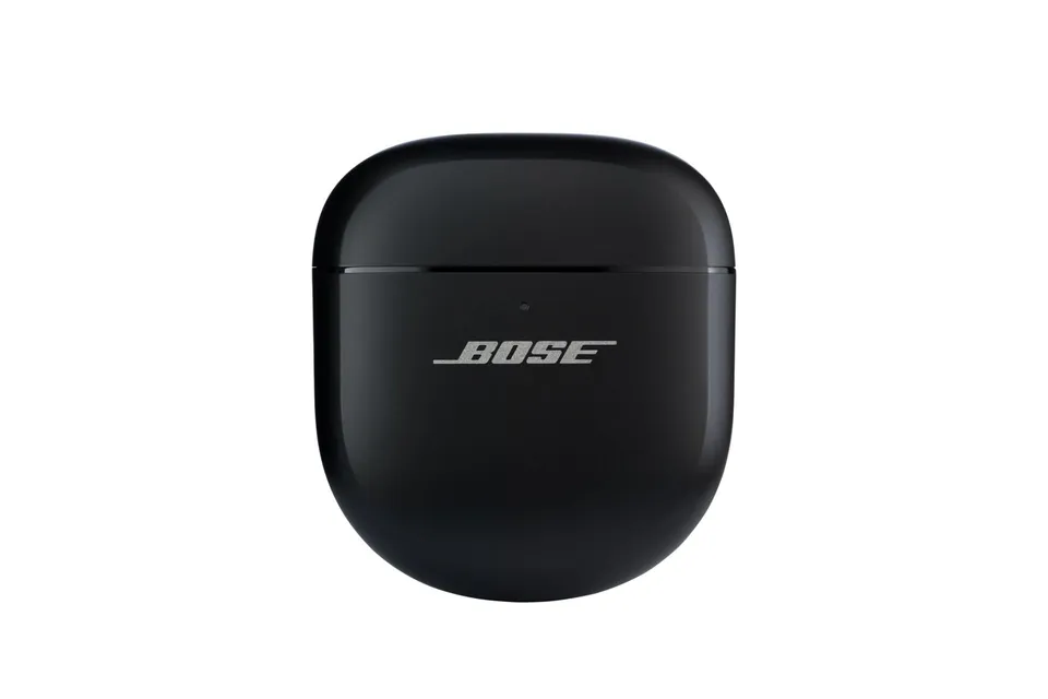 bose-quietcomfort-ultra-earbuds-charging-case-usb-c-black image 1