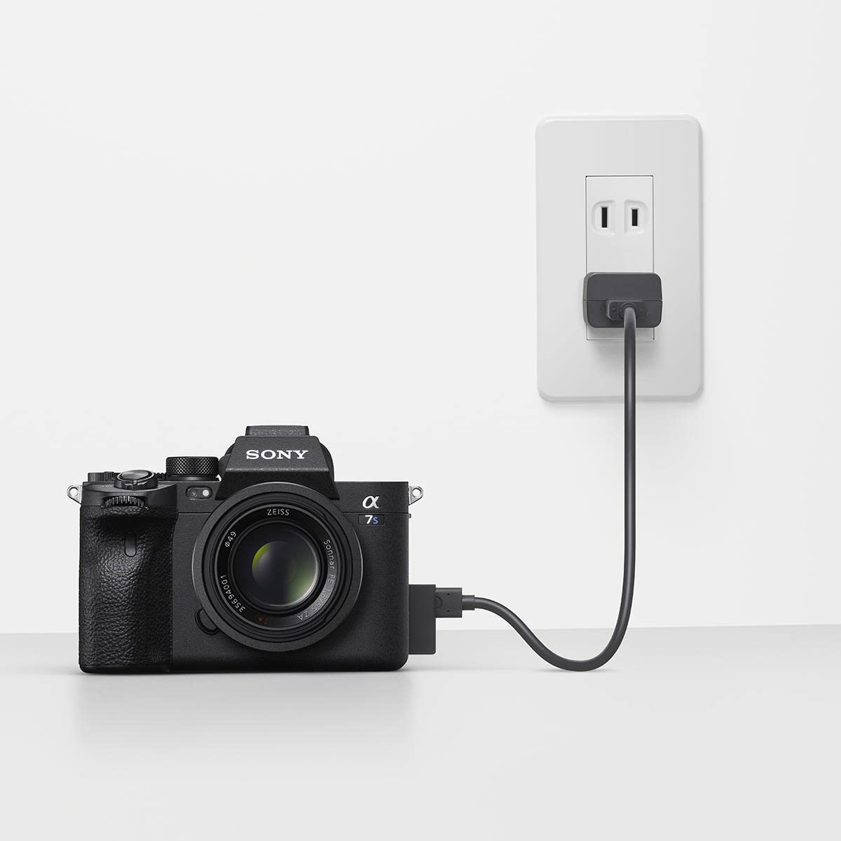 sony-alpha-7s-iii-full-frame-mirrorless-camera-body-ilce-7sm3-12-1mp-bsi-sensor- image 2