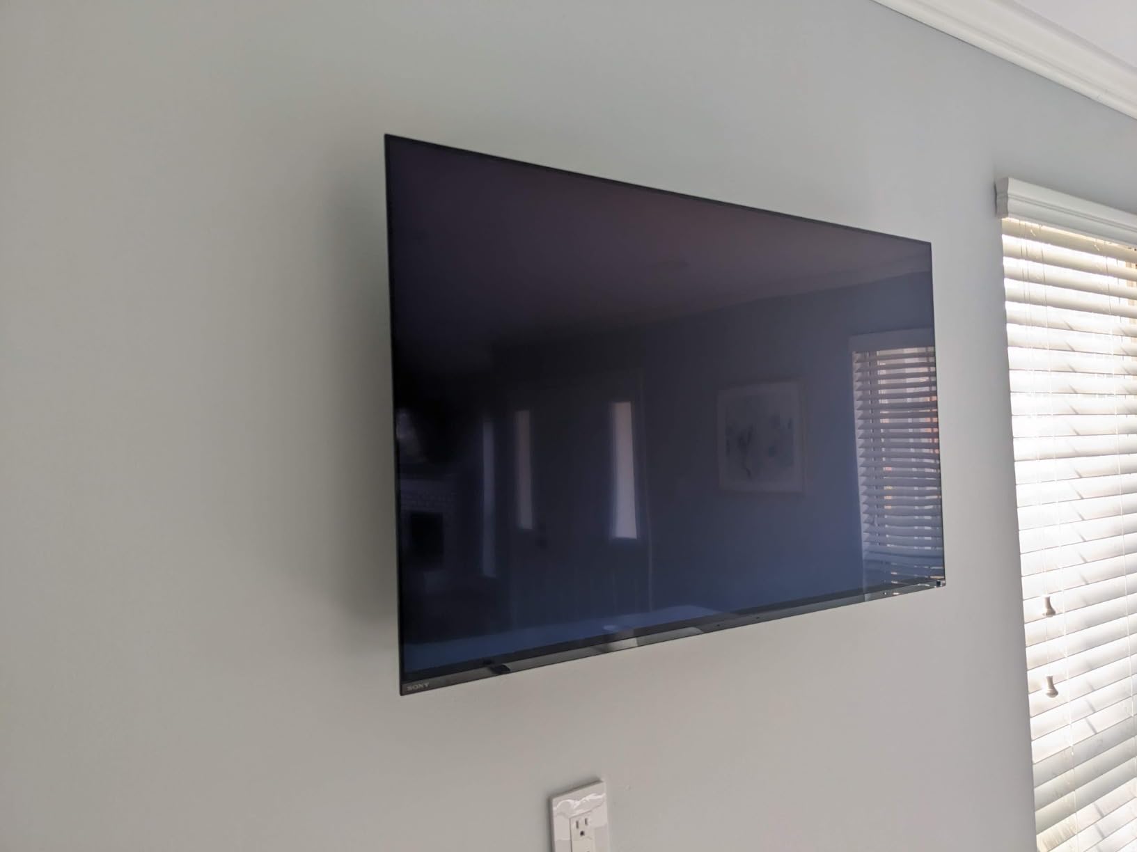 Excellent TV with minor quirks