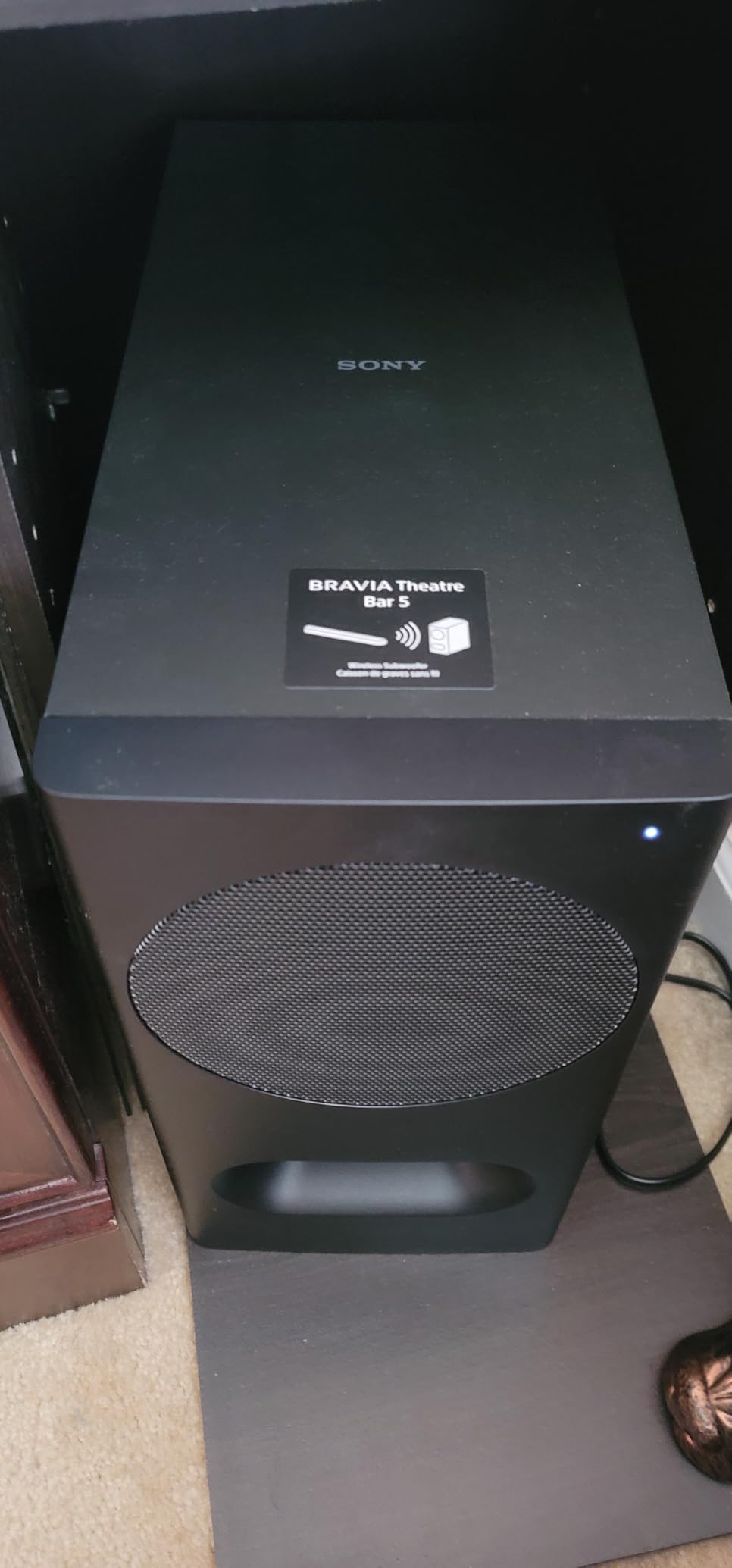 Decent sound, but connectivity can be finicky