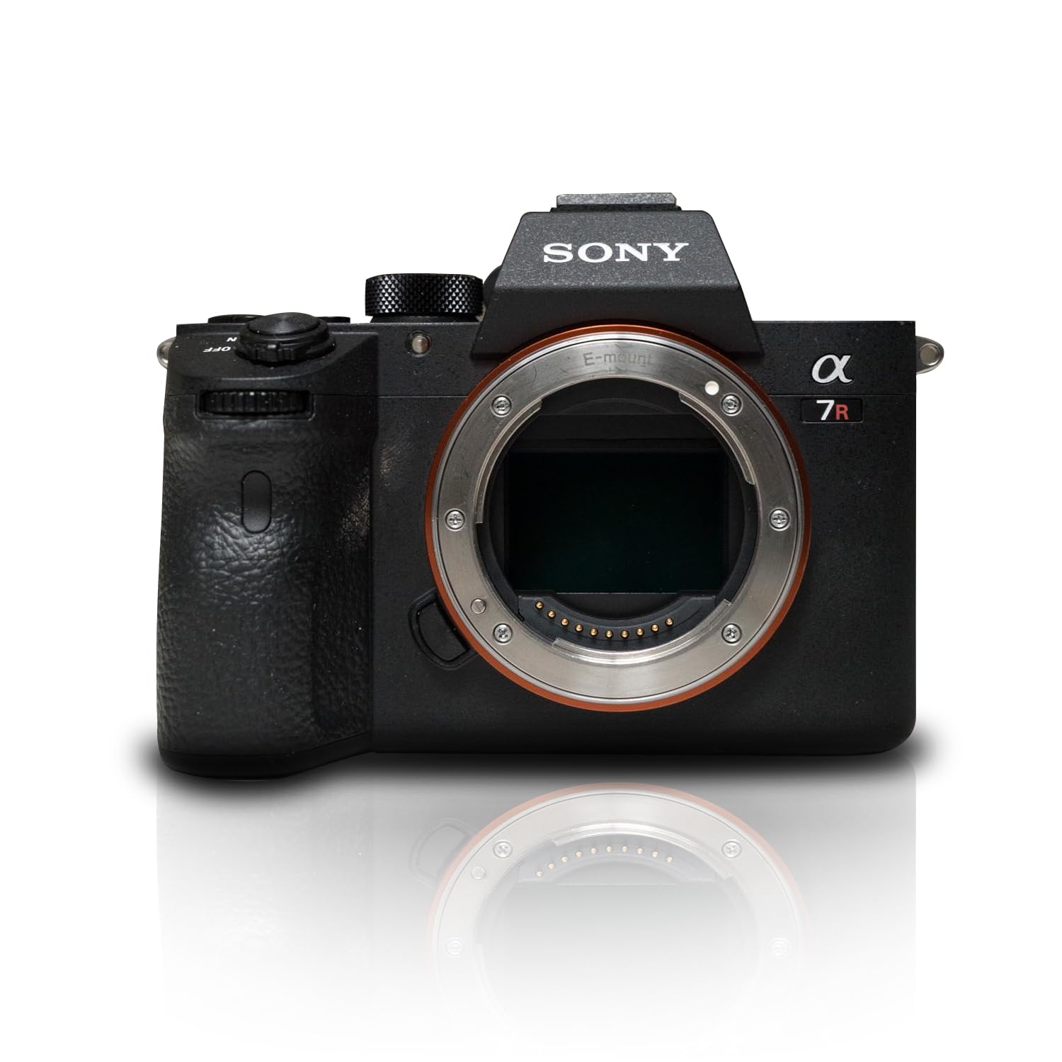 sony-a7r-iii-mirrorless-camera-body-42-4mp-full-frame-4k-hdr-video-10fps-5-axis- image 8