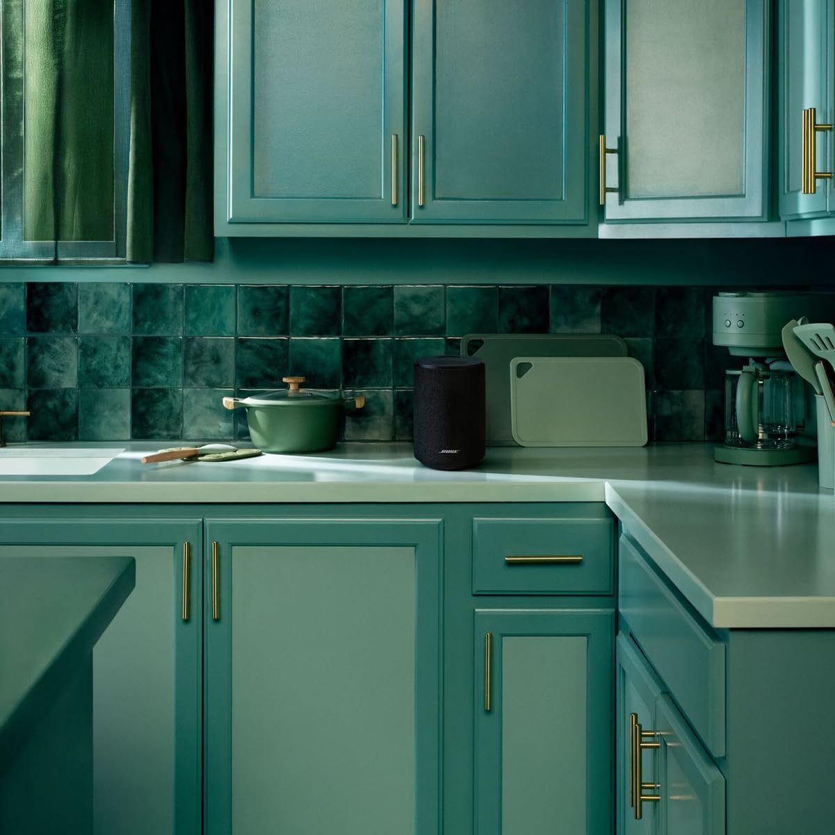 bose-lifestyle-ultra-speaker-wireless-home-speaker-with-truespatial-audio-cleanb image 2