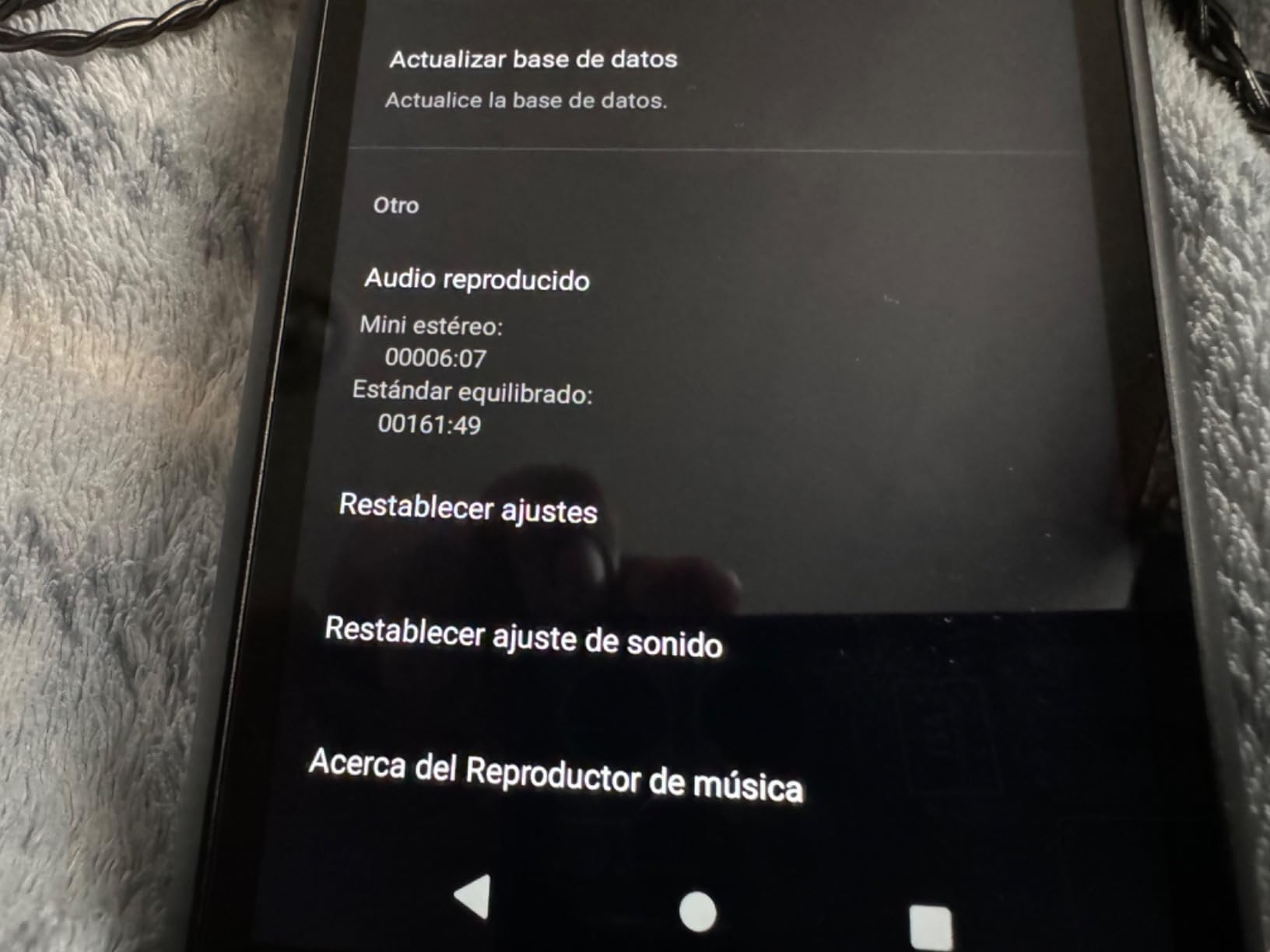 Simple, pure audio