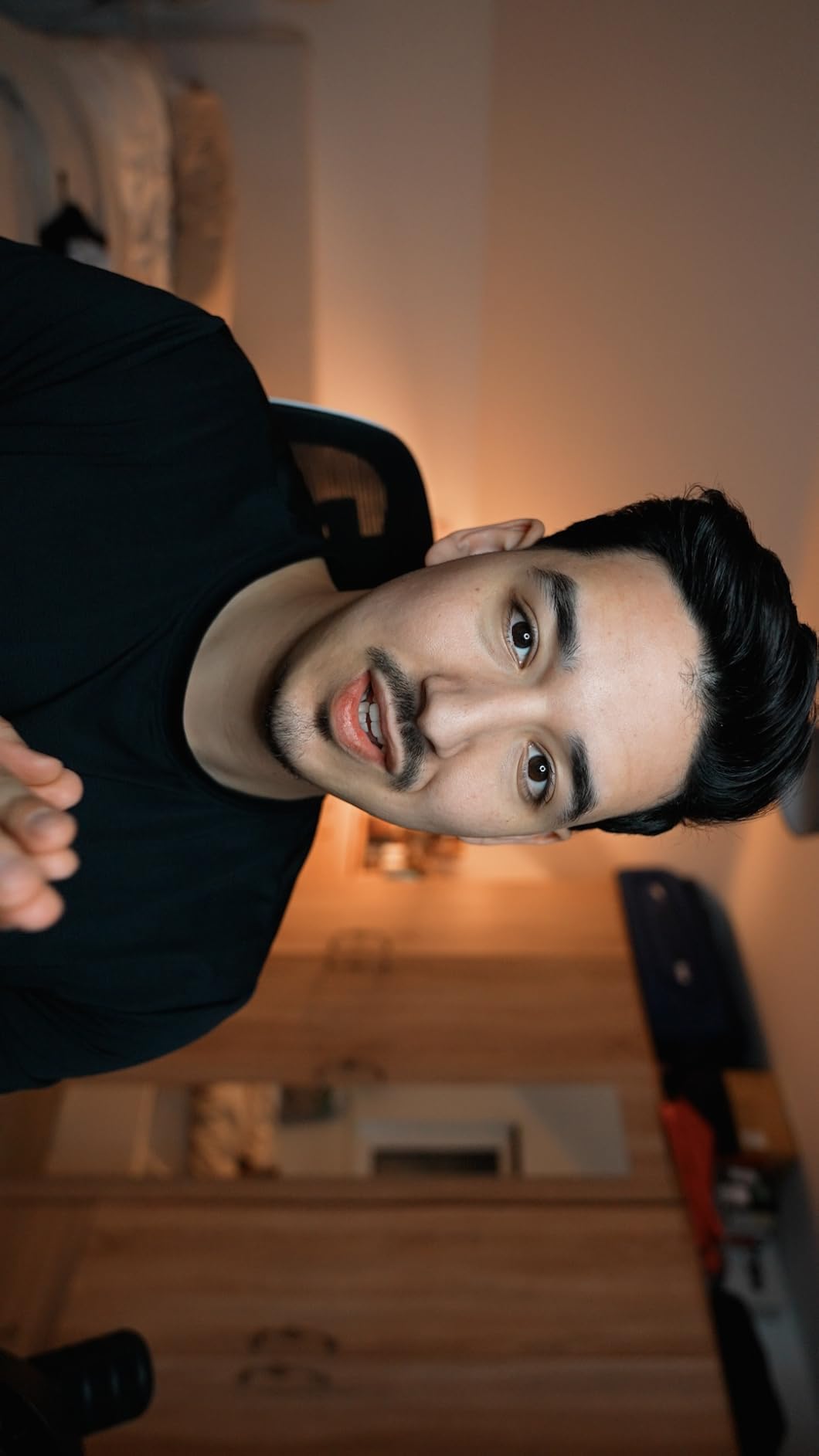 Excellent video, weak stills