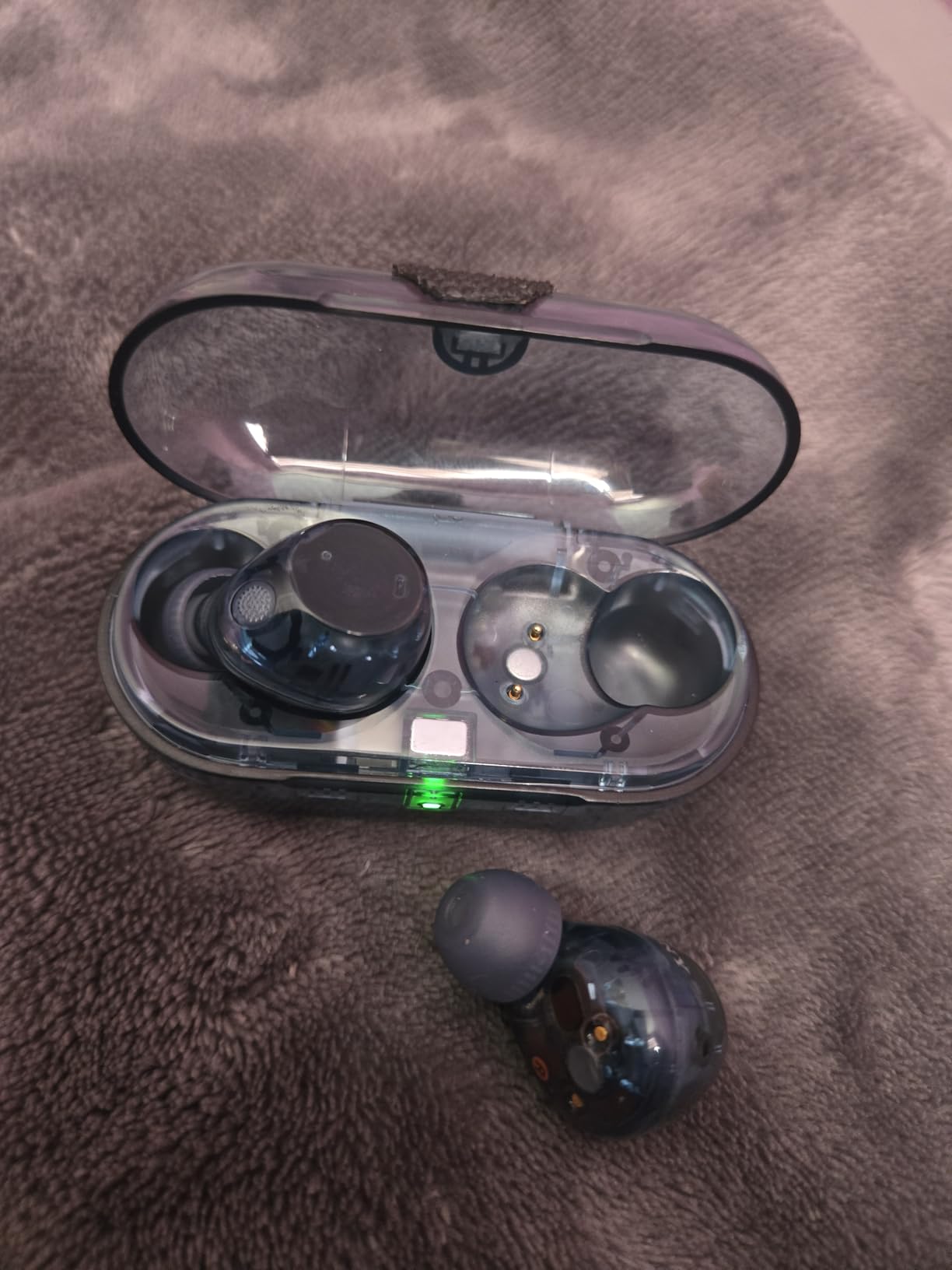 Amazing sound and noise cancelling