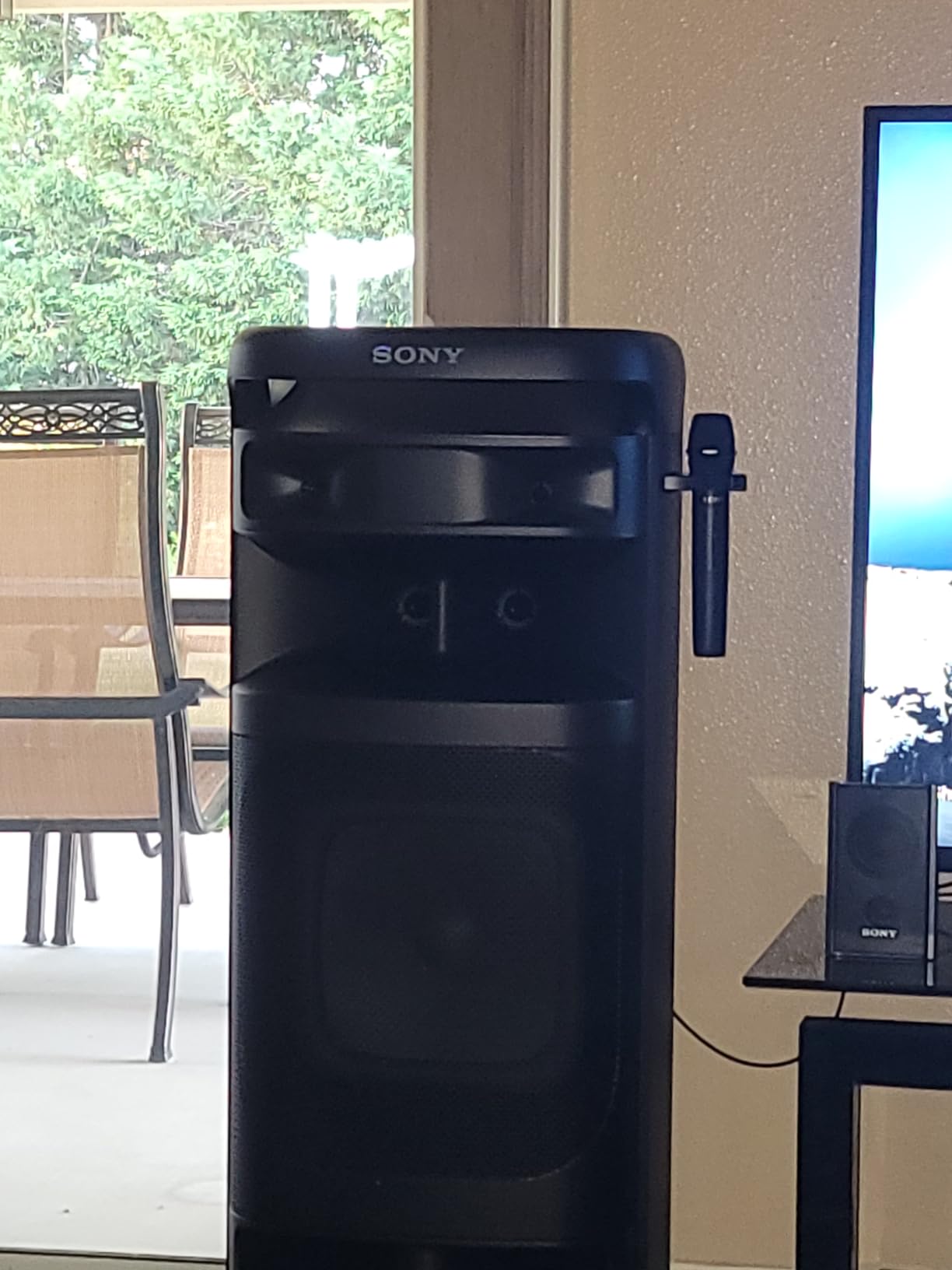 Karaoke nights are back!