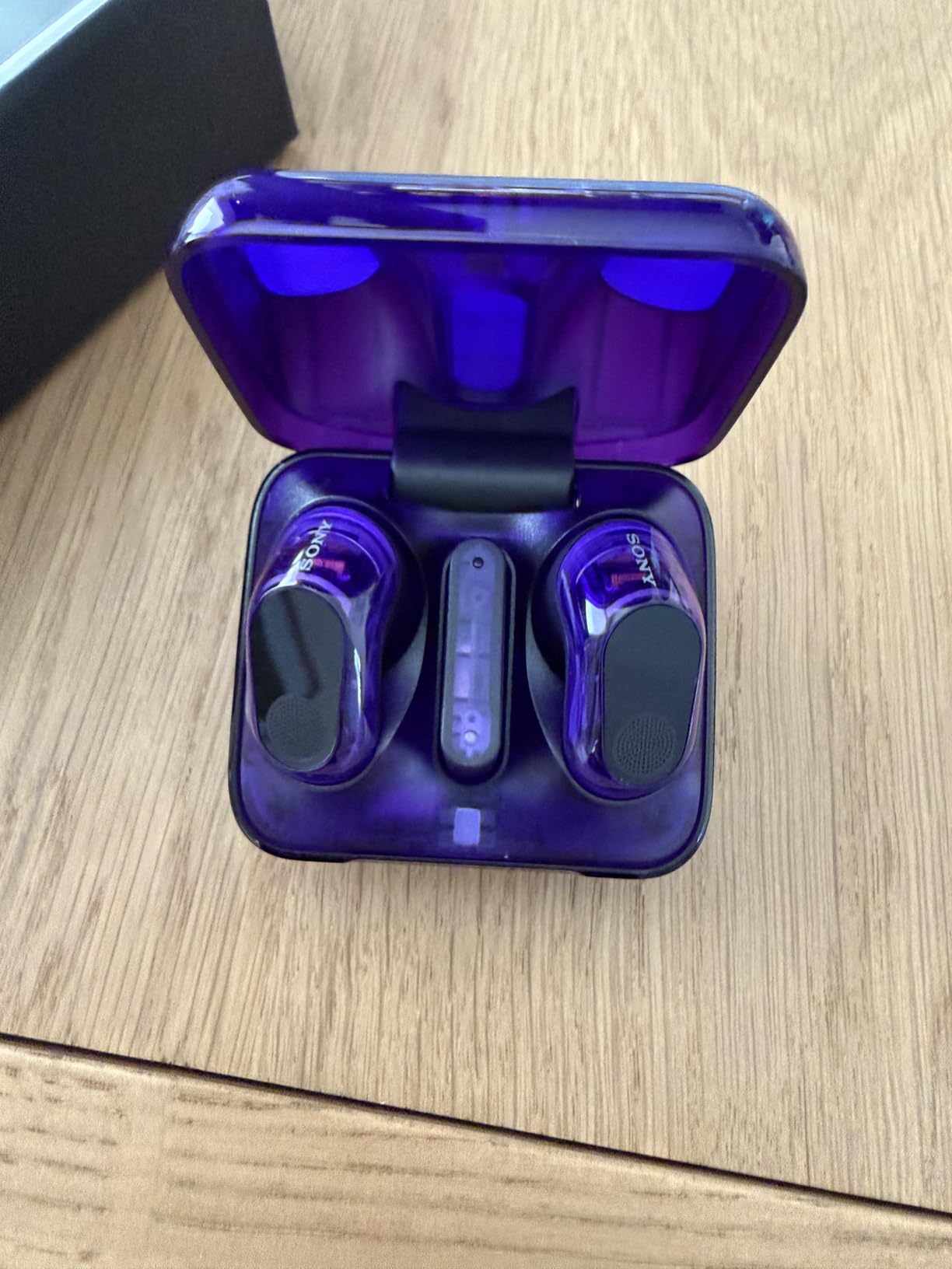 Solid earbuds, but app missing