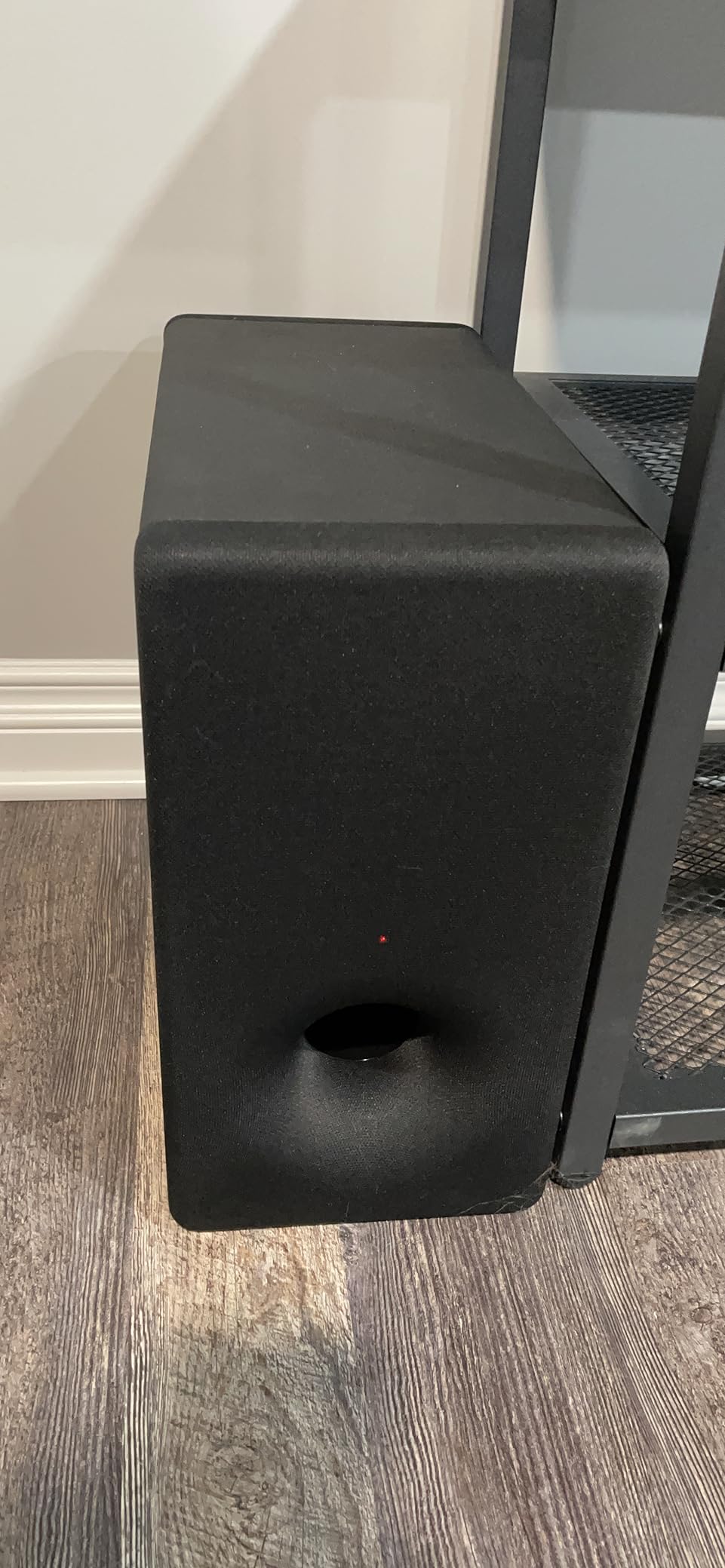 Deep bass, easy setup