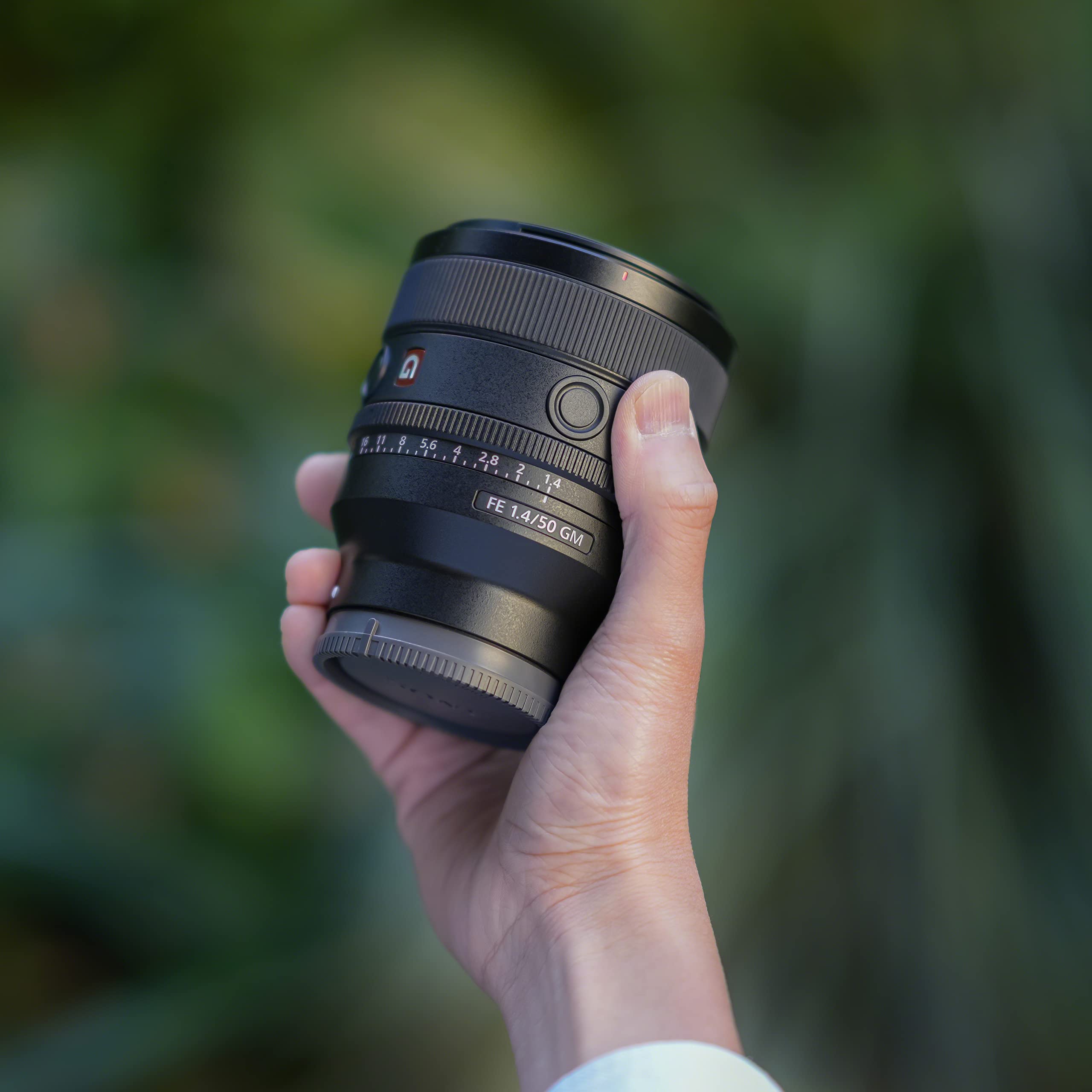 sony-fe-50mm-f1-4-gm-lens-sony-e-mount-g-master-prime-with-fast-aperture image 5