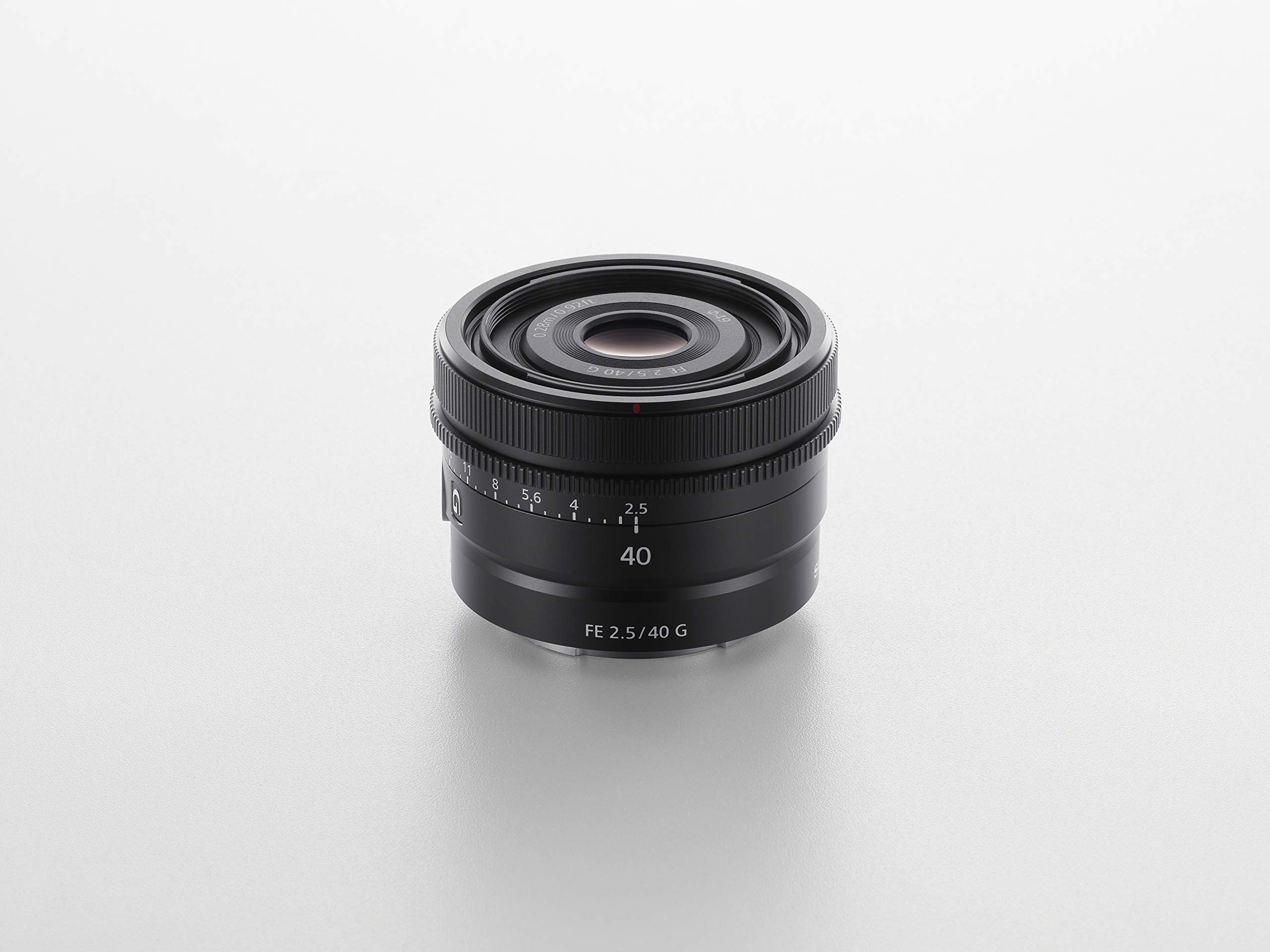 sony-fe-40mm-f-2-5-g-lens-for-e-mount-cameras-full-frame-aps-c image 8