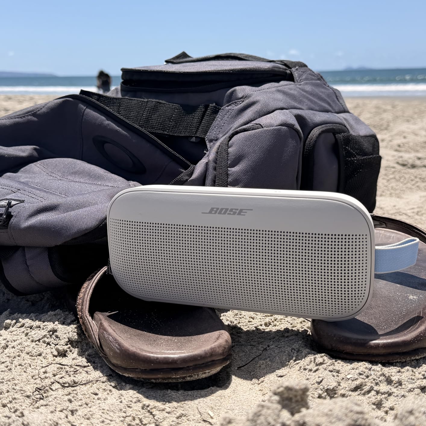 Solid speaker with minor flaws
