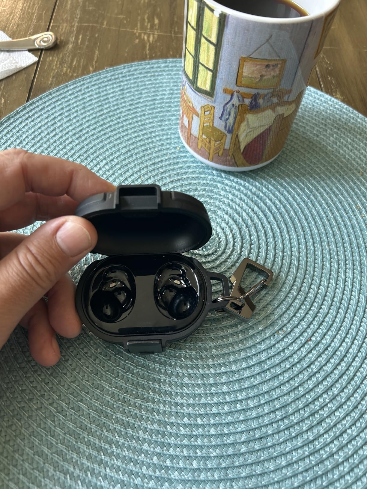 Beautiful color, great earbuds!