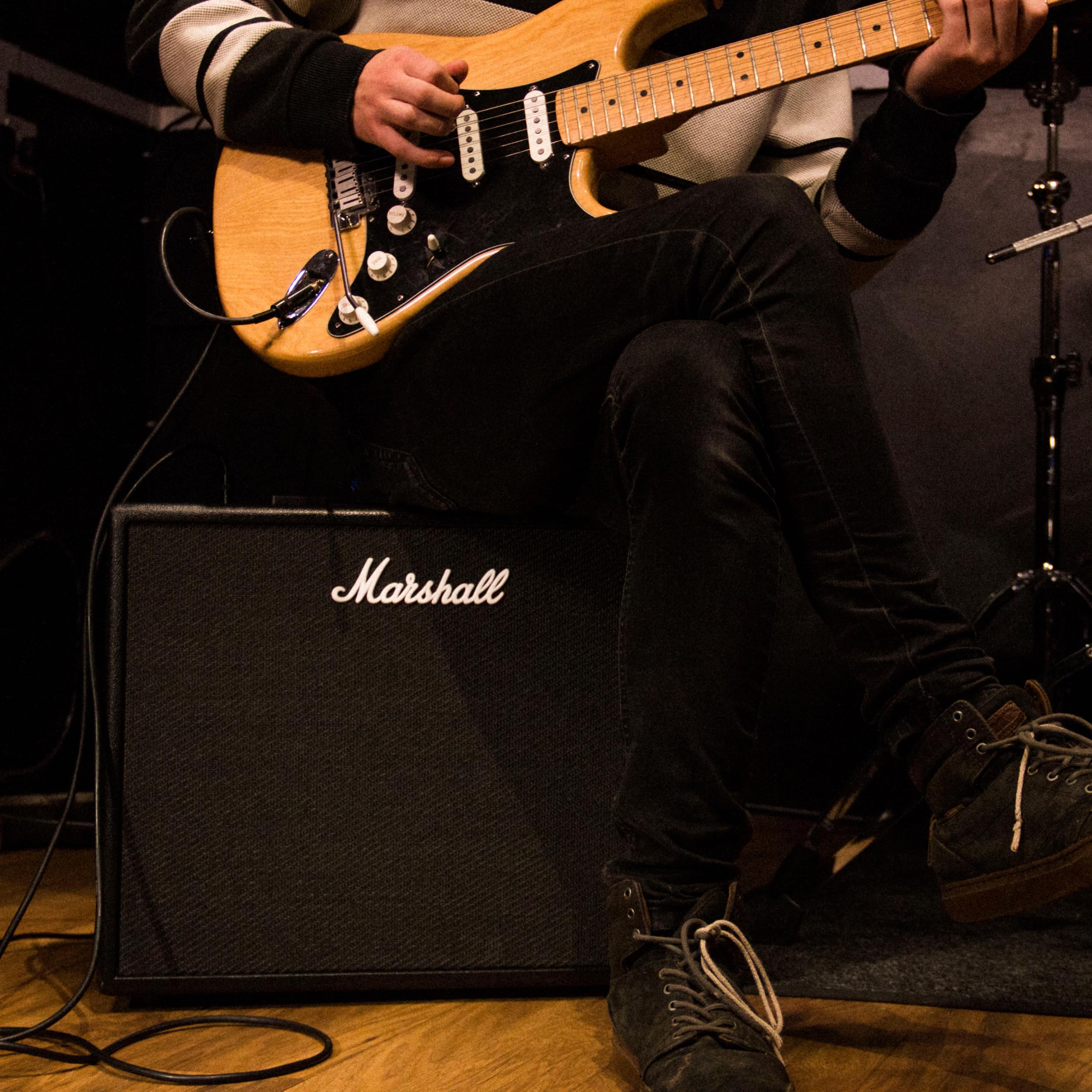 marshall-code50-digital-combo-guitar-amplifier-50w-100-presets-24-effects-blueto image 7