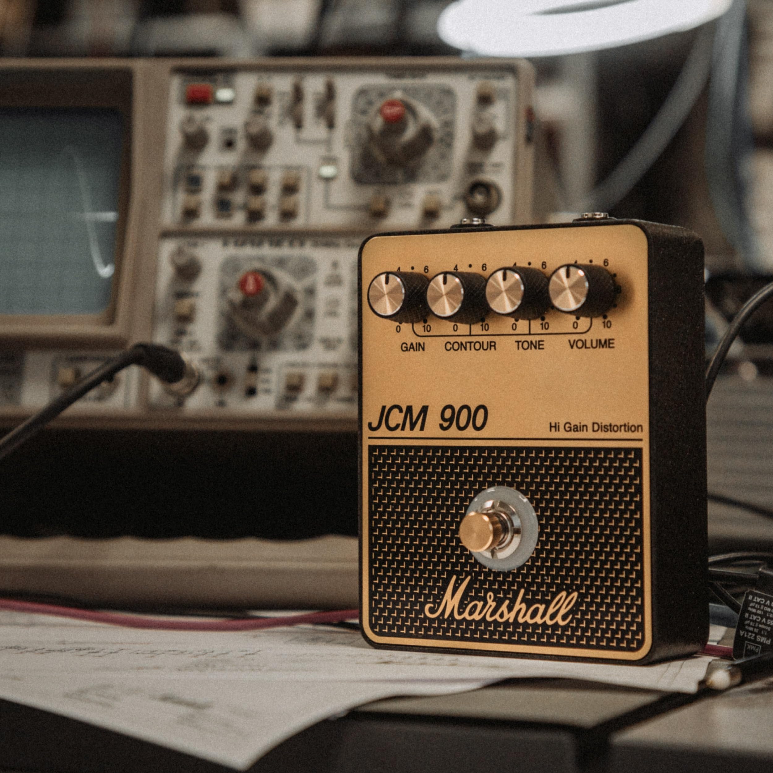 marshall-jcm900-overdrive-distortion-pedal-black-and-gold image 7
